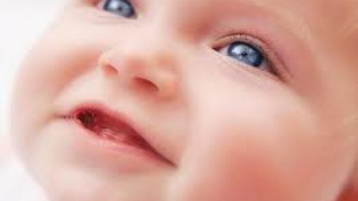 Şu Anda Çok Mutluyum Ancak Bir Tarafım Yine Buruk